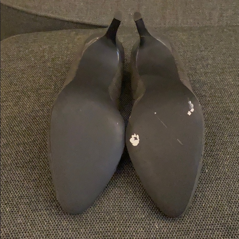 Beautiful heels. - Picture 4 of 7